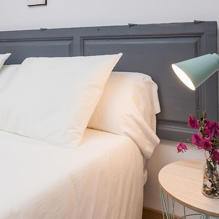 Apartamentos Paseo De La Farola Málaga Kültér fotó
