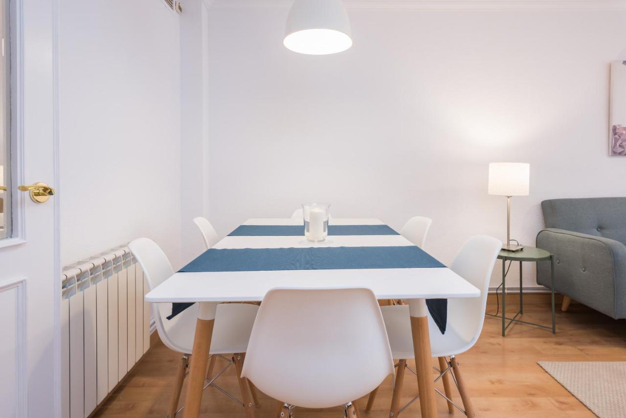Apartamentos Paseo De La Farola Málaga Kültér fotó